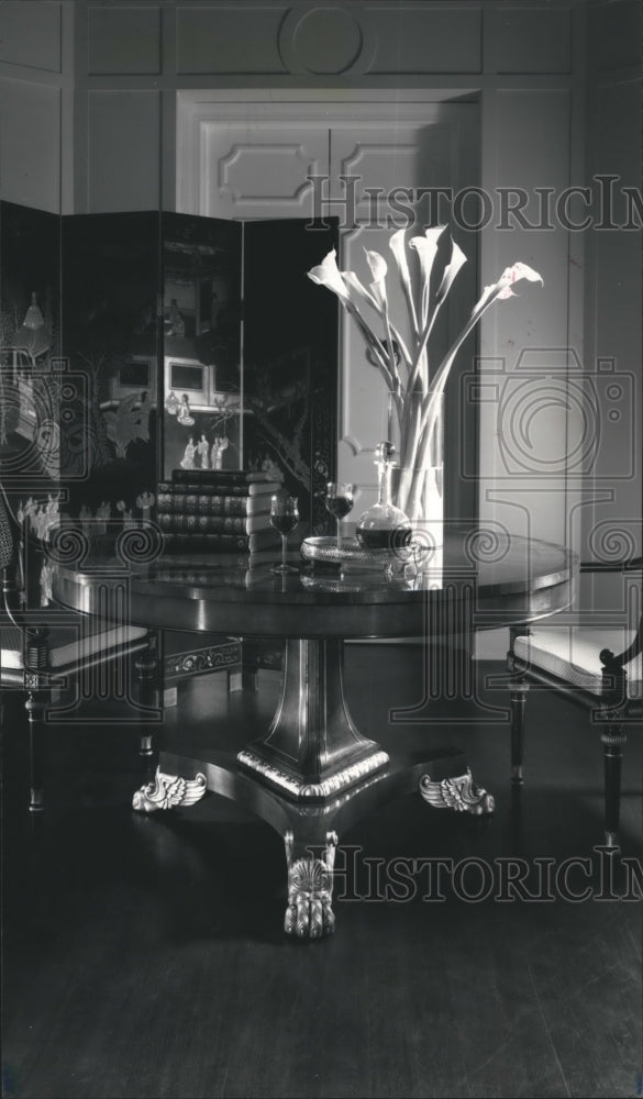 1986 Press Photo Baker's Ornate 19th-Century Style Furniture Collection. - Historic Images