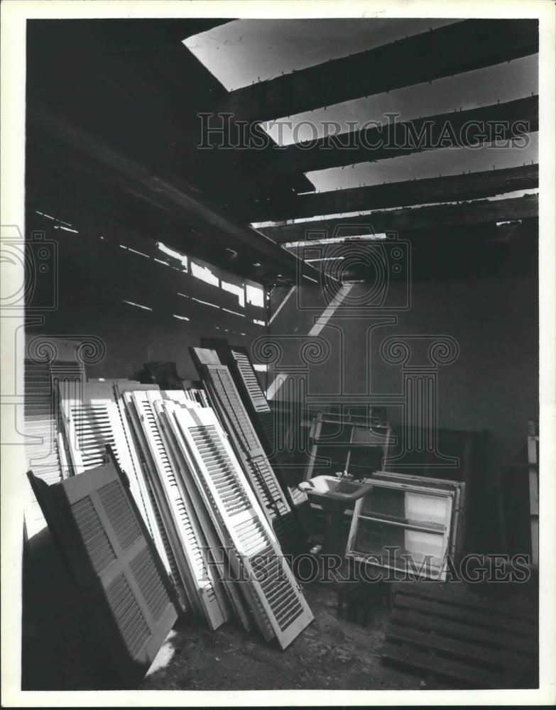 1985 Press Photo Galveston Historical Foundation&#39;s Salvage Warehouse, Texas - Historic Images