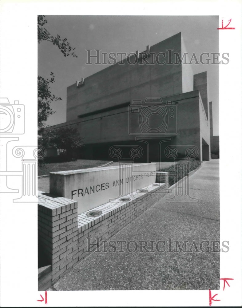 1989 Press Photo Frances Ann Luther Theater in Orange, Texas - hca19977 - Historic Images