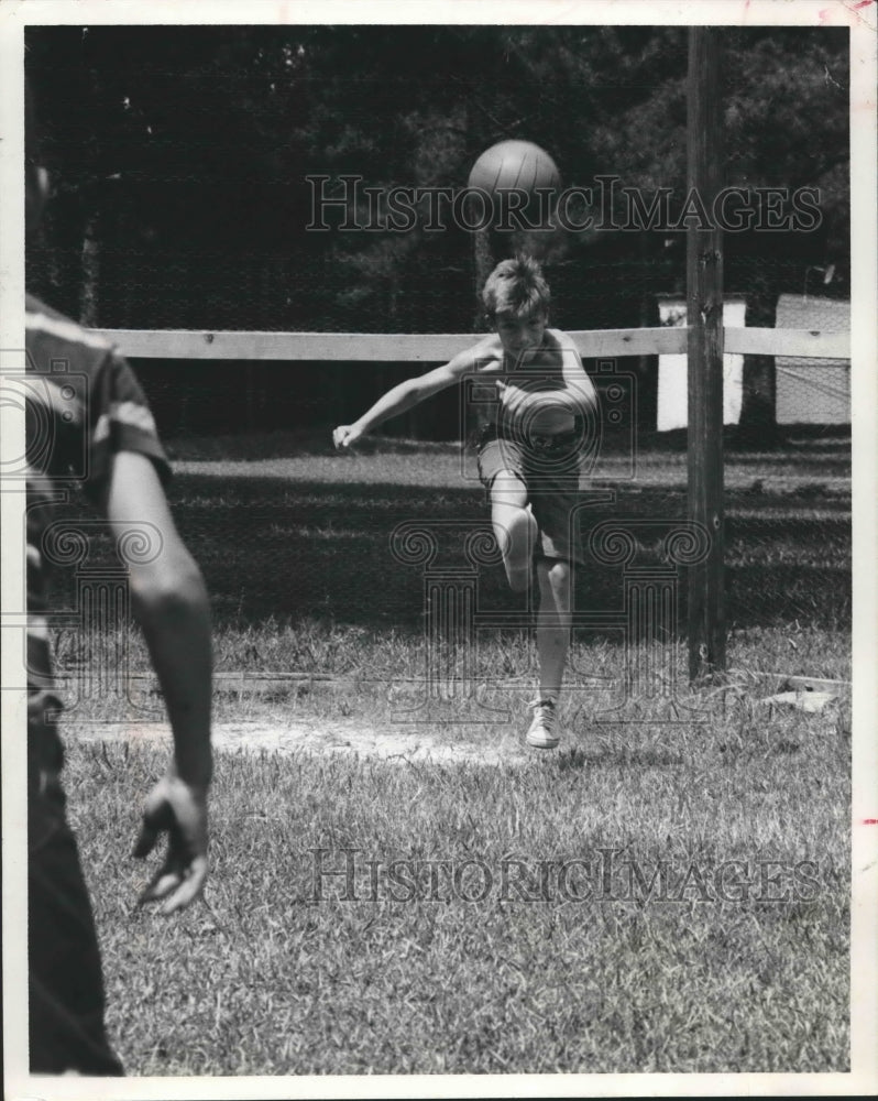 1966 Press Photo Boys Playing Ball At The DePelchin Faith Home Camp. - hca20377 - Historic Images