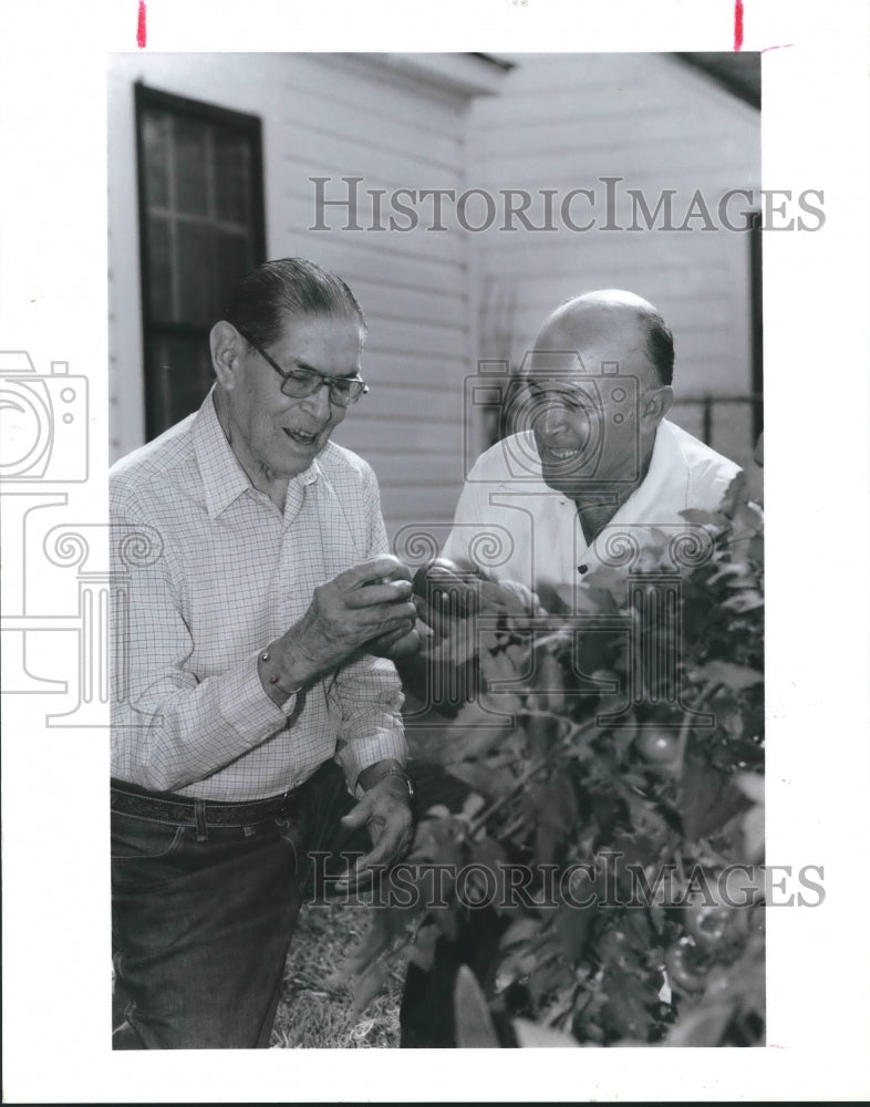 1990 John &amp; Cesario Silva Celebrate Father&#39;s Day. - Historic Images