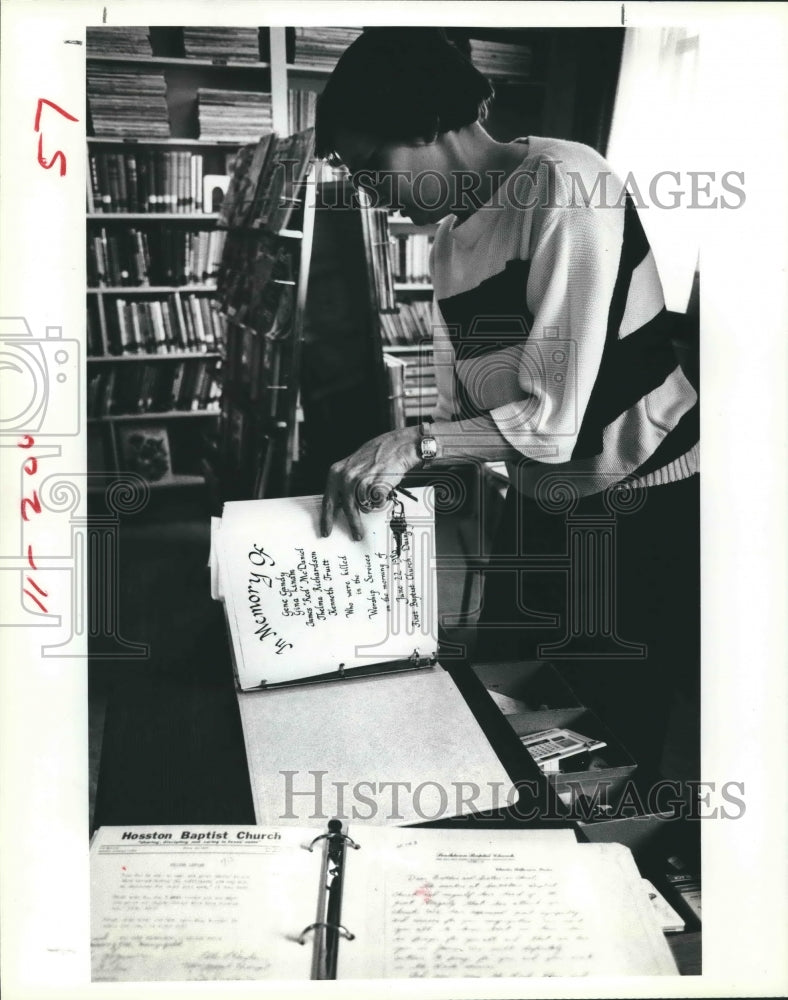 1981 Press Photo Daingerfield First Baptist Church Secretary Mary Allen, Texas - Historic Images