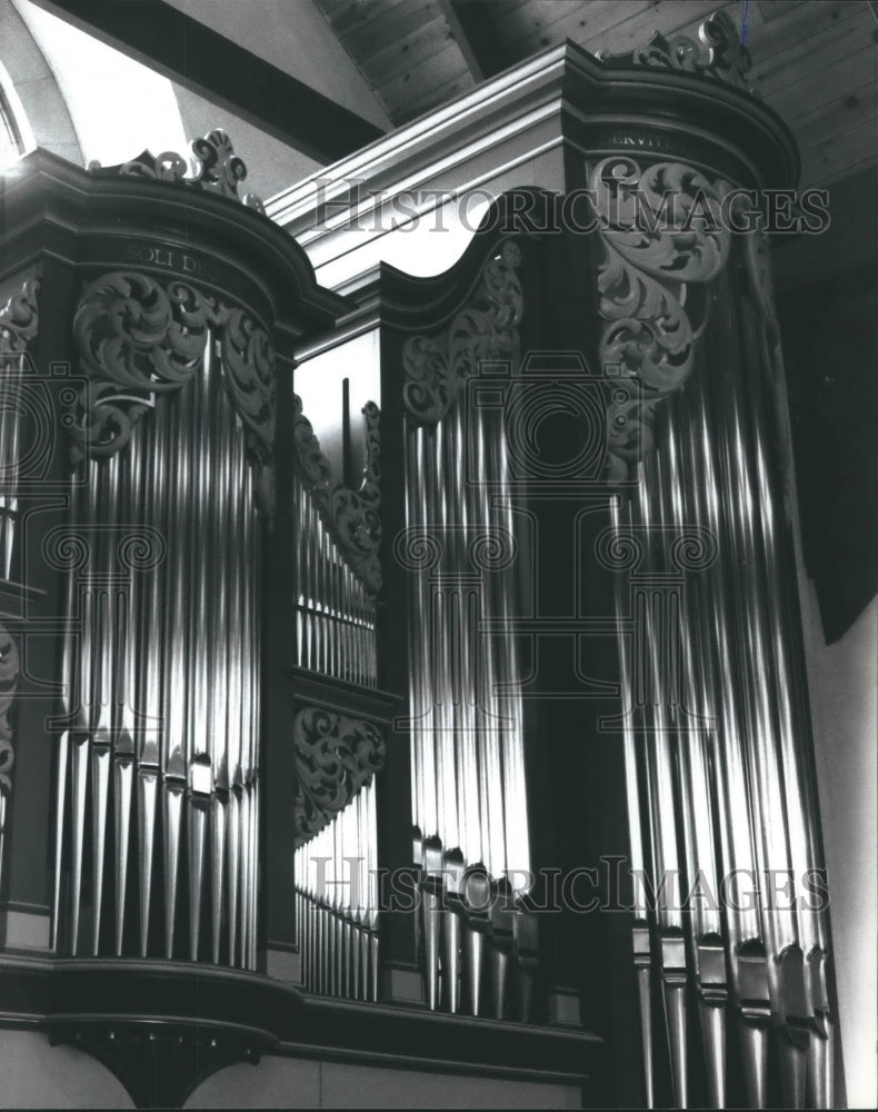 1995 New organ at Christ the King Lutheran Church, Houston - Historic Images