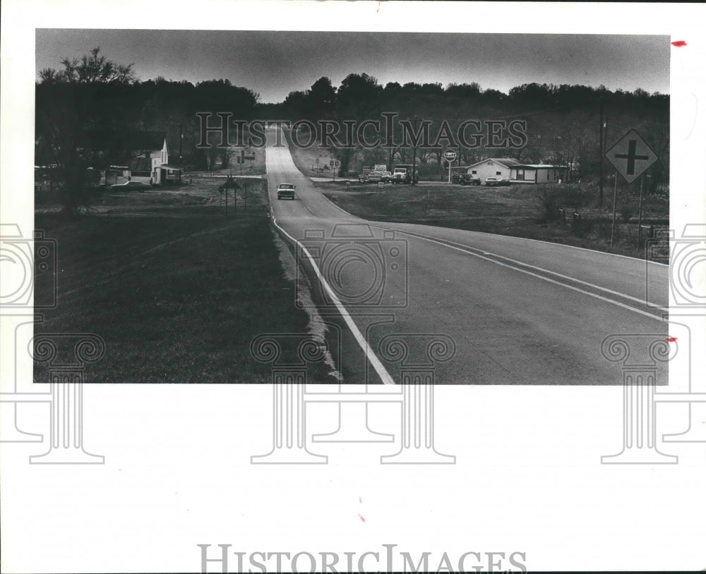 1981 Texas highway 105, Dobbin, Texas - Historic Images