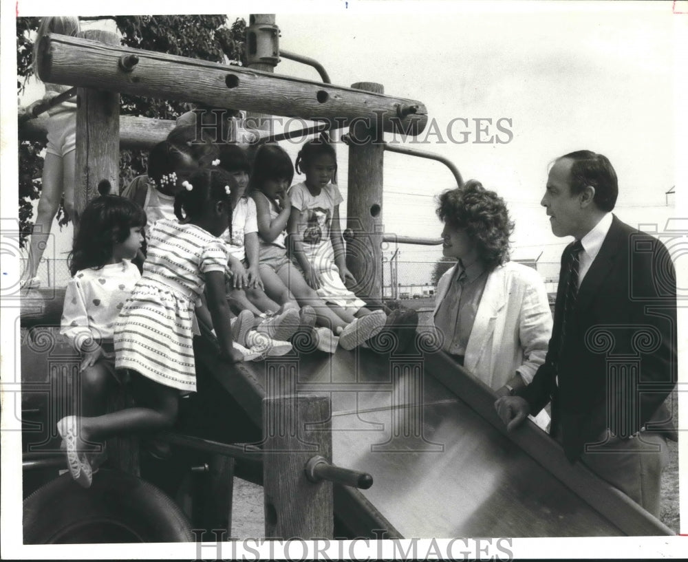 1986 Don & Rebecca Rehmeyer Owners of Pickwickian Day Care, Houston - Historic Images