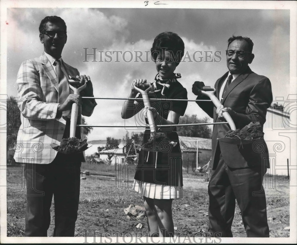 1970 Groundbreakers At David Coronado Memorial Center Ceremony. - Historic Images