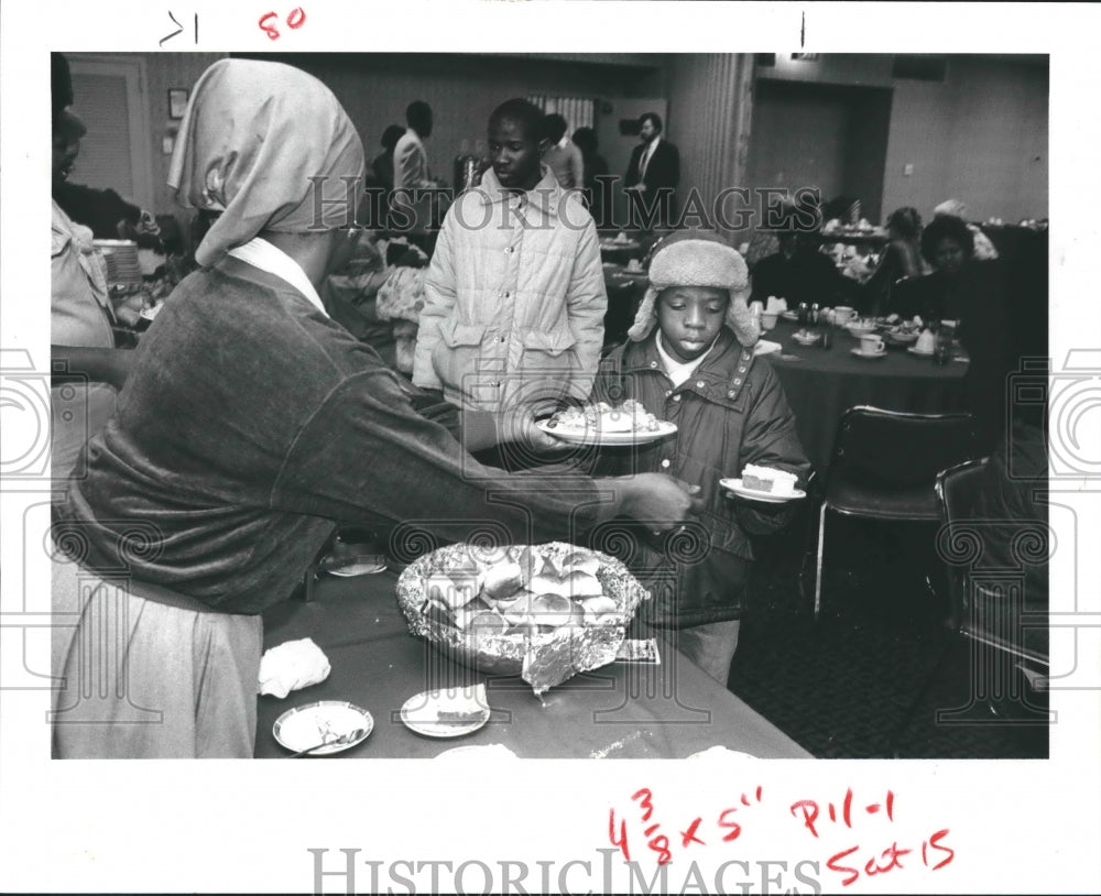 1983 Valerie Glover & Kevin Kitchen Christian Rescue Mission Houston - Historic Images