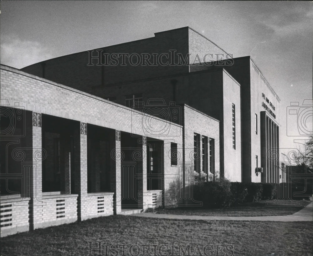 1965 Press Photo Del Mar College in Corpus Christi, Texas. - hca21373-Historic Images