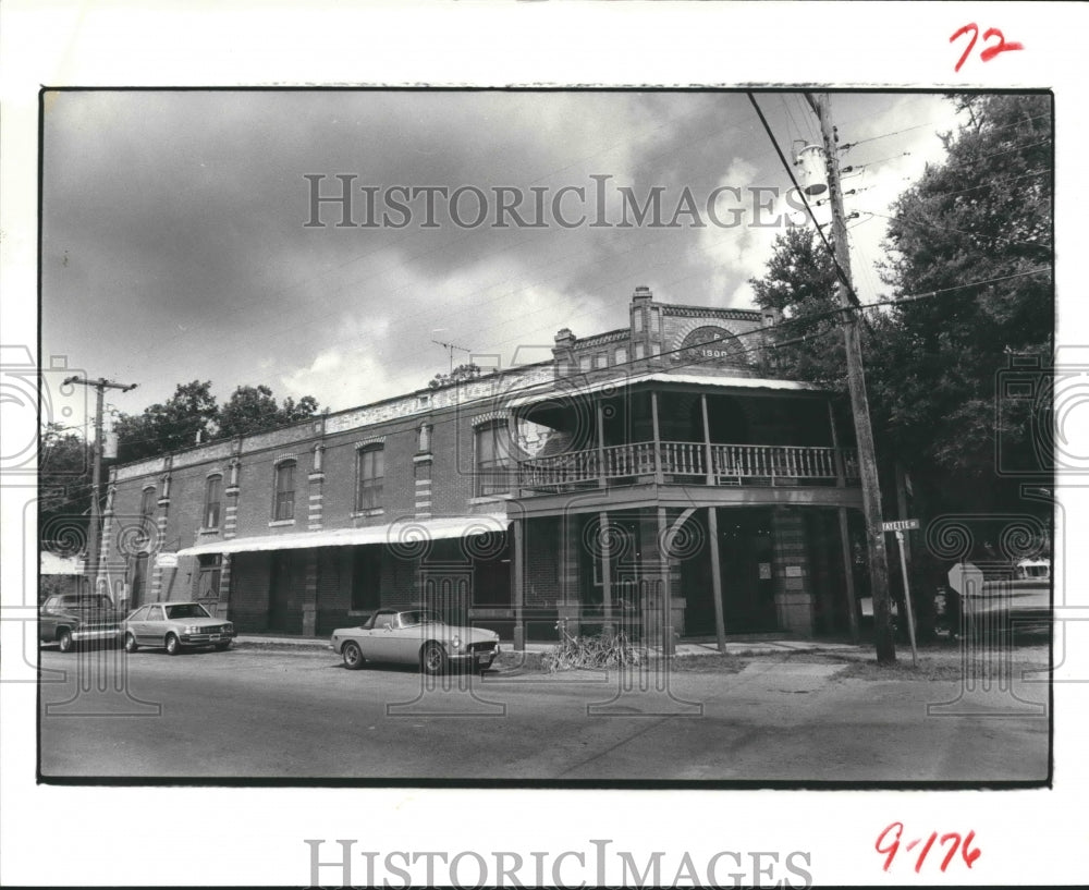 1982 Fayetteville, Texas Hotel. - Historic Images