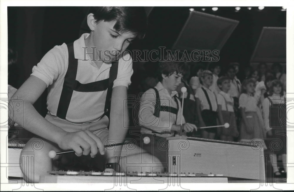 1984 Bobby Doss Plays A Glockenspeil At Texas Festival - Historic Images