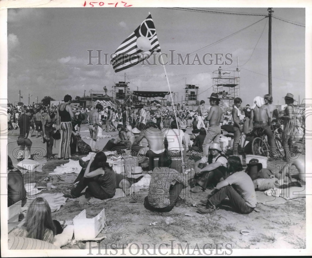 1970 Press Photo Crowd Gathers at Houston Festival. - hca21552 - Historic Images