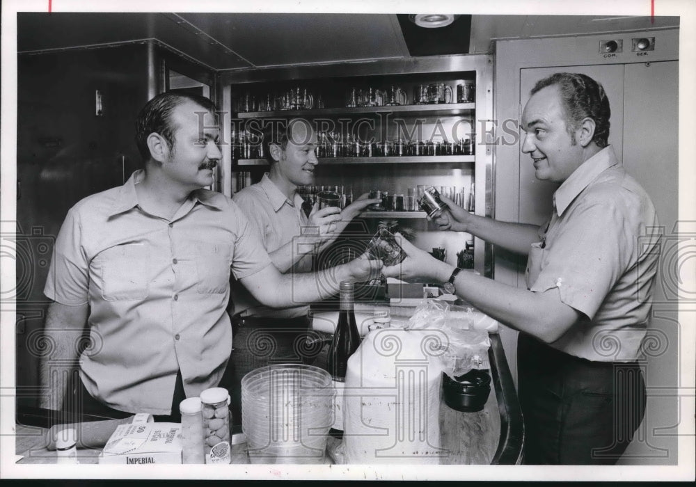 1973 Press Photo Paul DeVerter, George Werner & Wade Fielder on Good Cheer Train - Historic Images