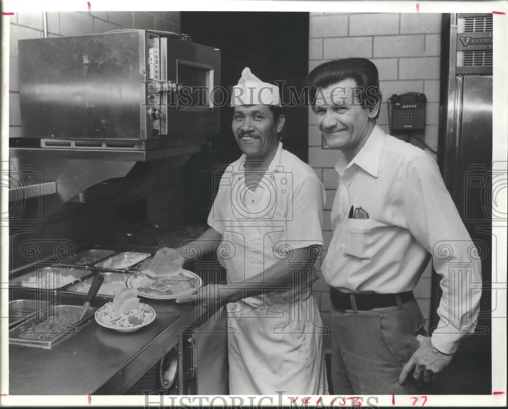 1978 Press Photo Chef S. Cazares, Manager R. Rodriguez, Emiliano&#39;s in Houston - Historic Images