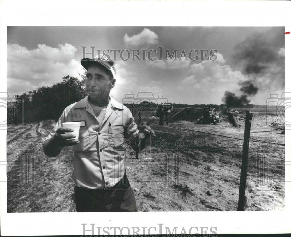 1985 Tractor operator Gene Shannon visits explosion site in Texas - Historic Images