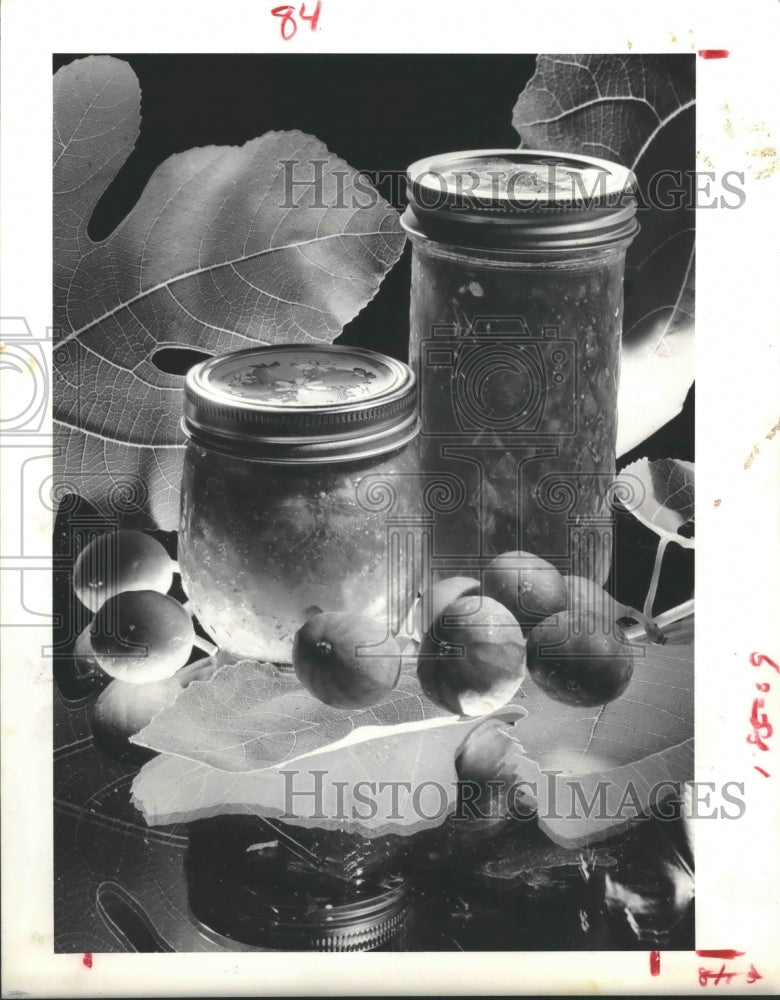 1981 Fresh figs and fig preserves - Historic Images