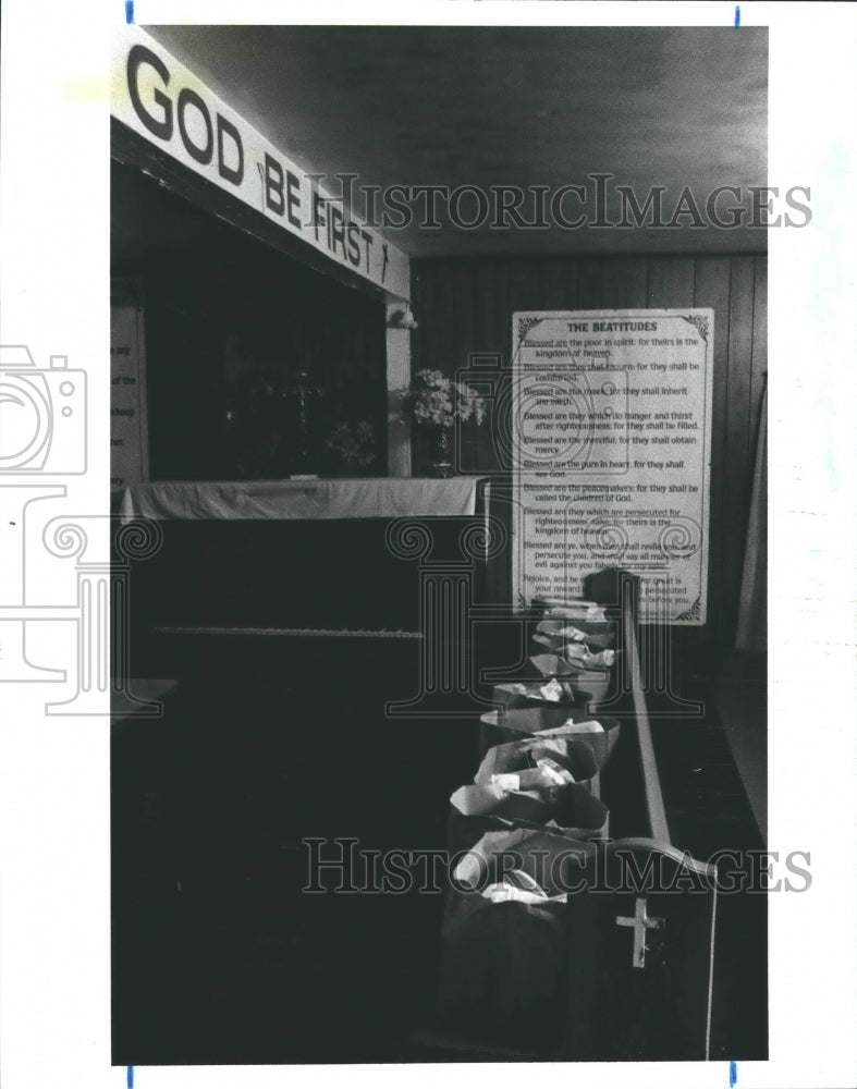 1989 Reverend Ike's food pantry in Houston's Fifth Ward - Historic Images