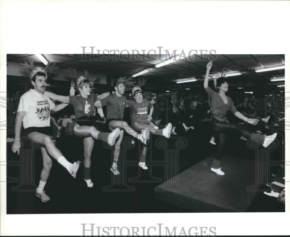 1986 Christmas "reindeer" practice routine in Houston aerobics class - Historic Images