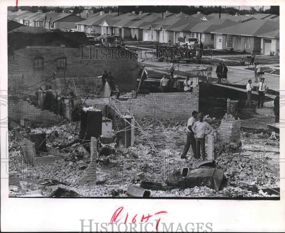 1969 Press Photo Brick House leveled by blast - Houston - hca23238 - Historic Images