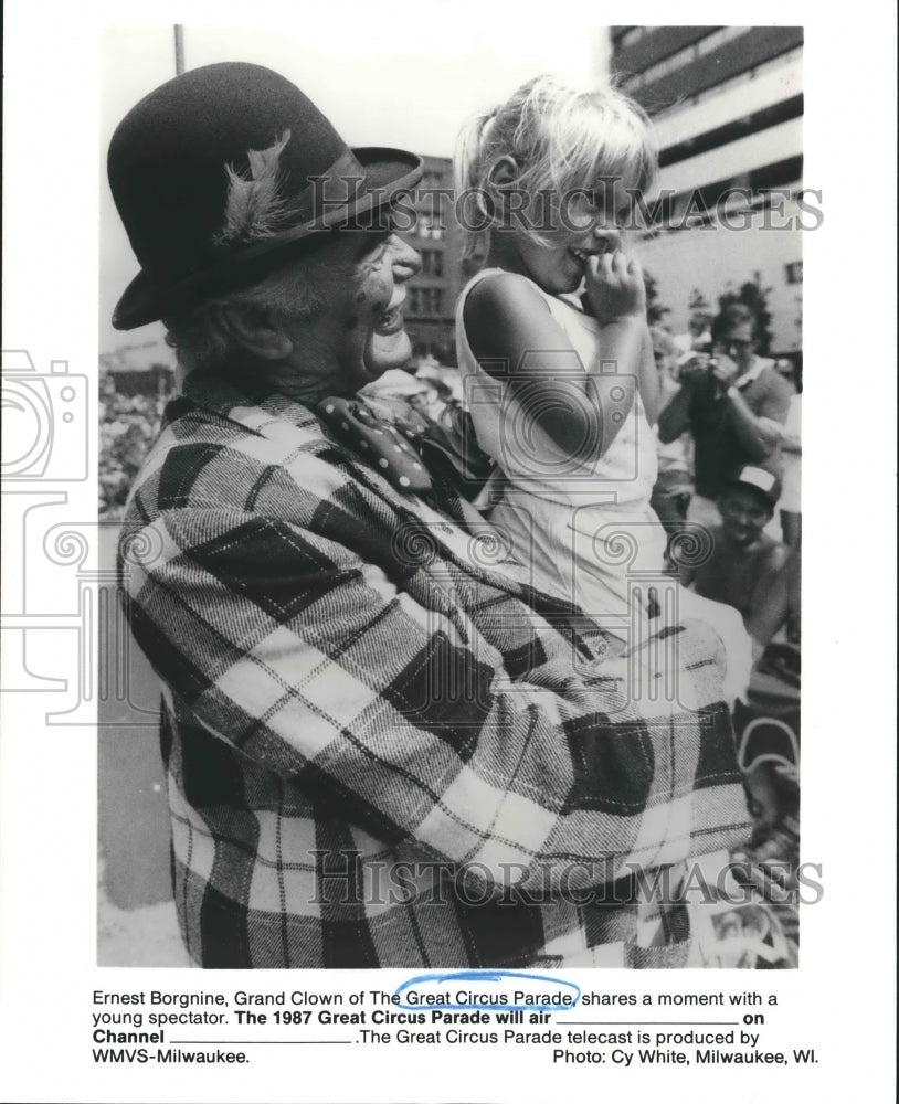 1987 Ernest Borgnine Grand Clown of the Great Circus Parade - Historic Images