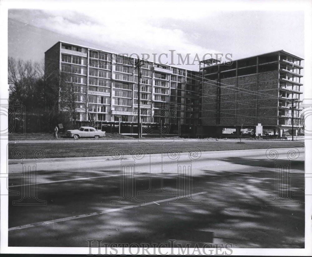 1965 Press Photo 5300 Memorial Drive Apartments - hca23613 - Historic Images