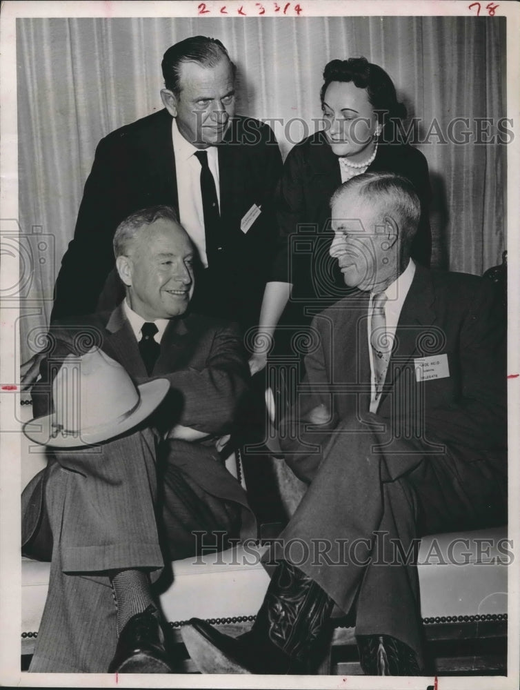 1961 Press Photo Federal Intermediate Credit Bank of Houston stockholders meet - Historic Images