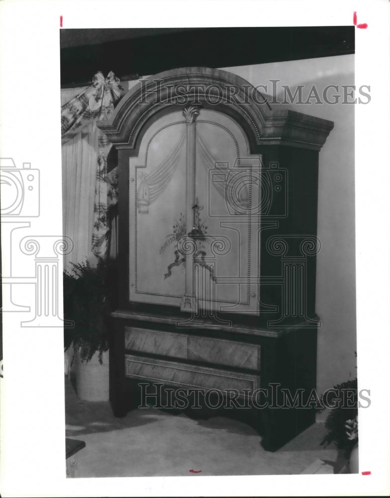 1989 Jeffco's hand-painted country armoire - Historic Images