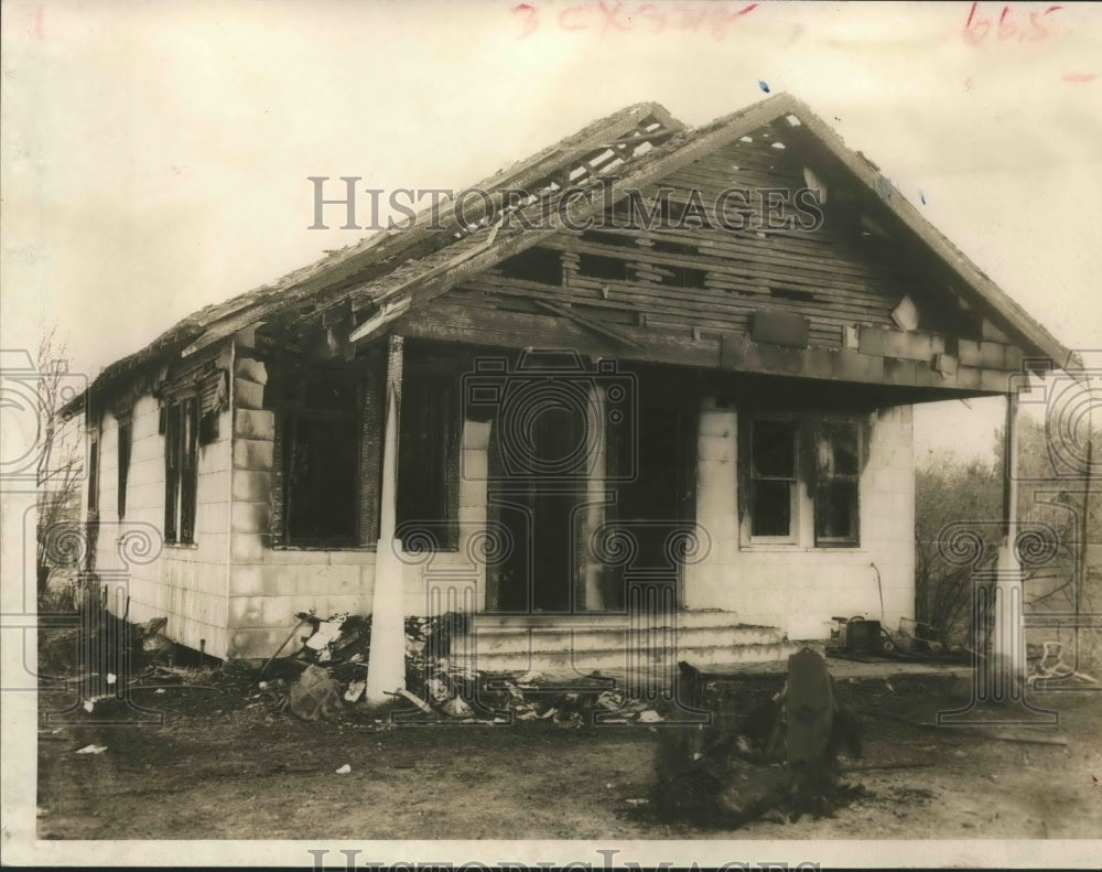 1956 Press Photo Houston Fire gutted home - hca24878 - Historic Images