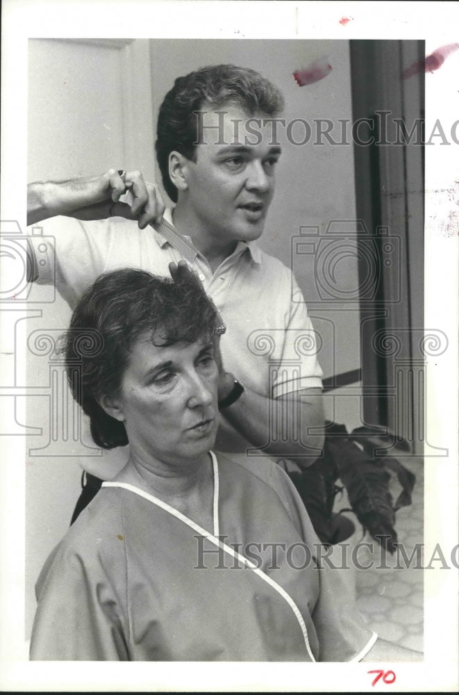 1983 Hair stylist Jim Reynolds and Mary Margaret Bell - Historic Images