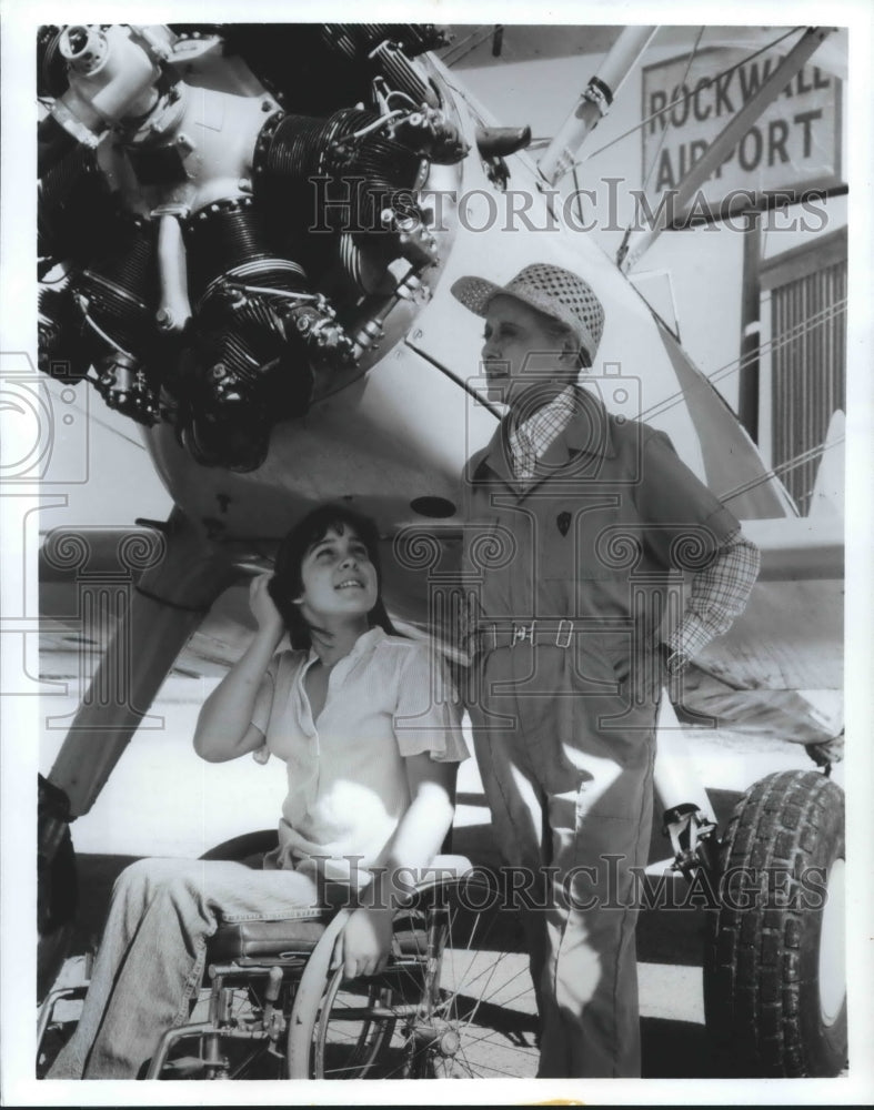 1982 Bette Davis & Suzy Gilstrap Star in "Skyward" on GE Theater - Historic Images