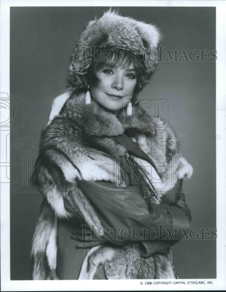 1986 Shirley MacLaine Stars in Special Presention of &quot;Out on a Limb&quot; - Historic Images