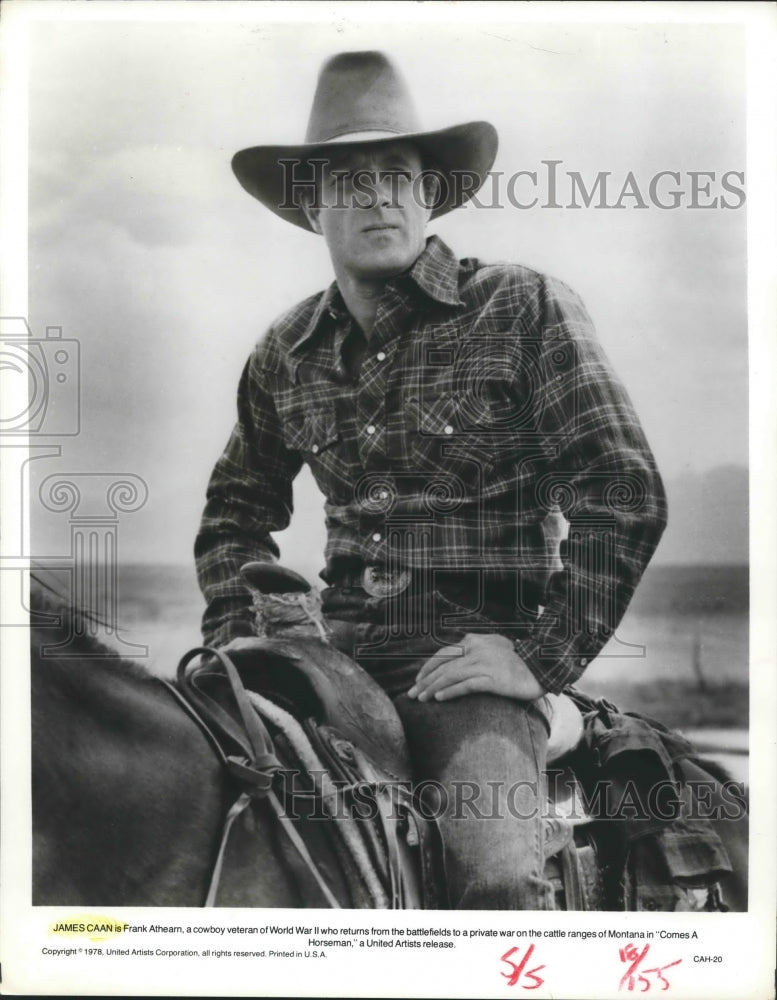1978 Actor James Caan Plays a Cowboy Veteran in "Comes A Horseman" - Historic Images