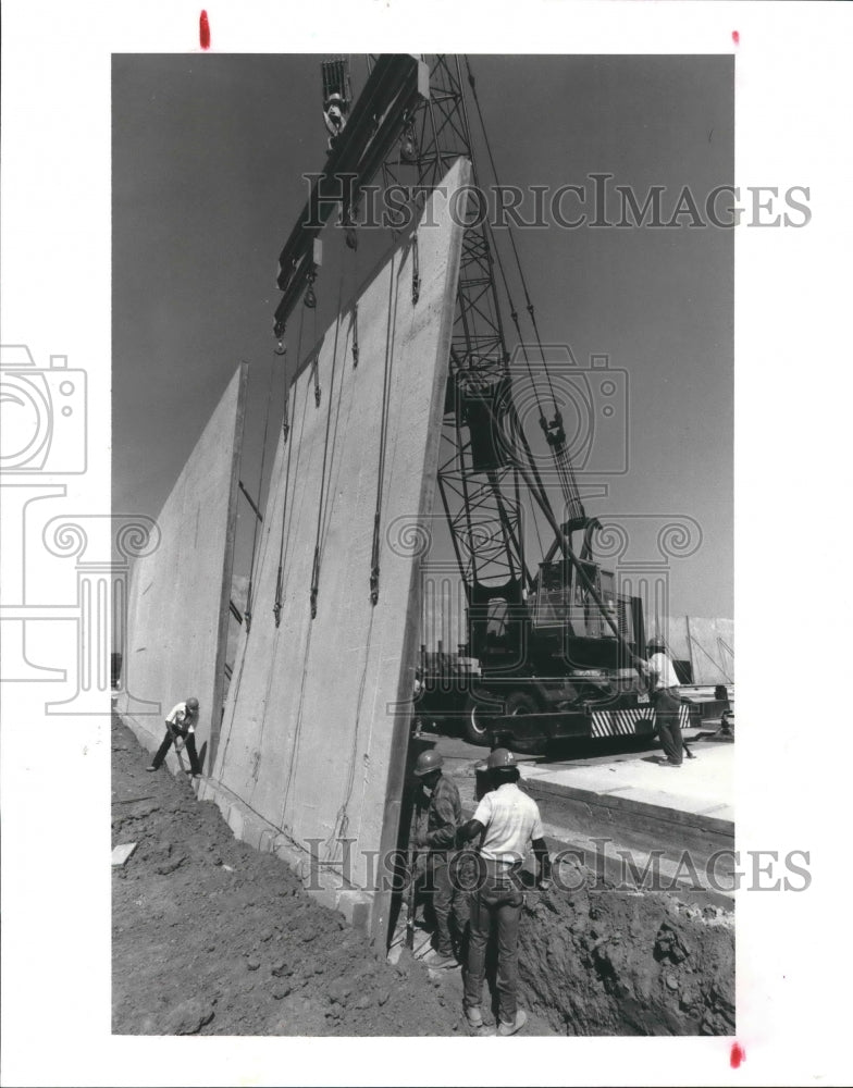 1991 Workers Put Wall in Place, First Colony Commons Shopping Center - Historic Images