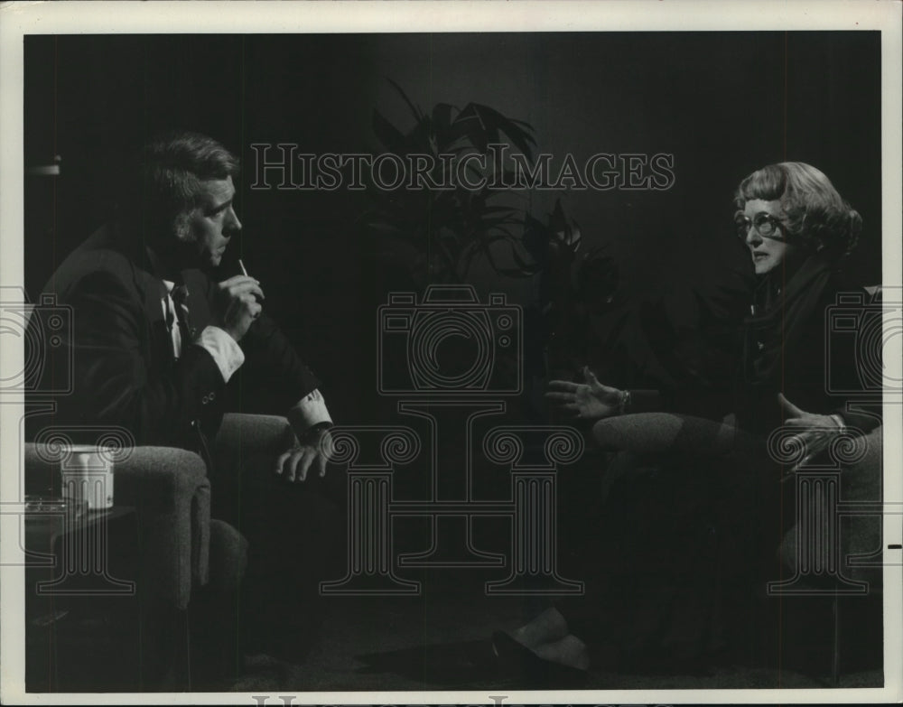 1978 Tom Snyder with Bette Davis - Historic Images