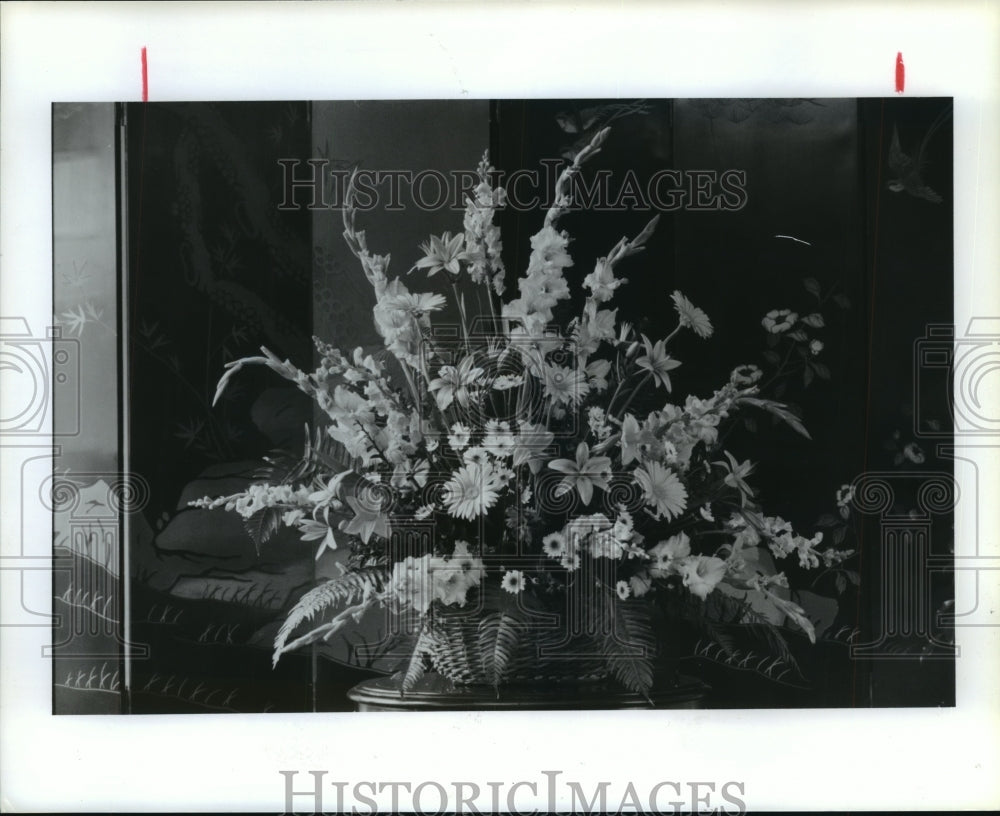 1991 Basket of Snapdragons, Gladiola, Daisies and Lilies for Gift - Historic Images