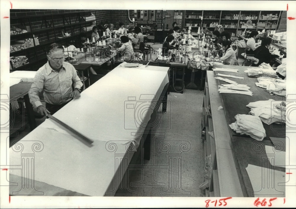 1983 100-year-old Hamilton Shirt Co. manufacturing in Houston, TX - Historic Images