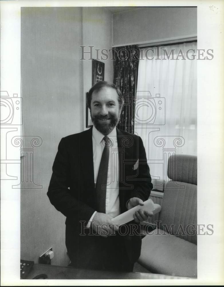 1986 Keith Erskine, director of Princess Grace Hospital in Texas - Historic Images