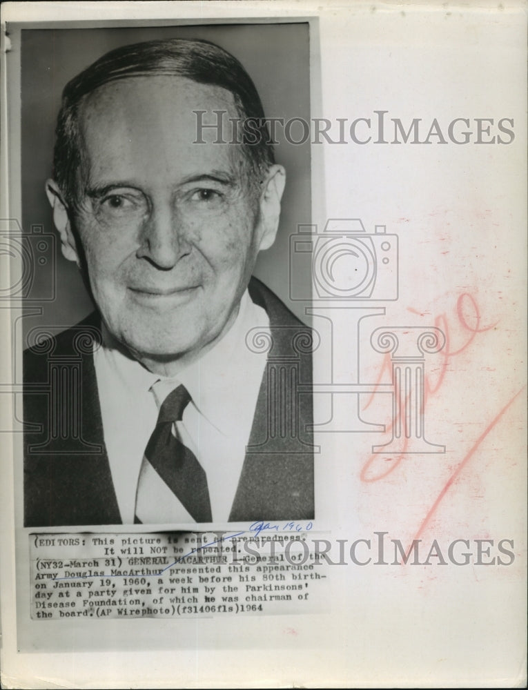 1960 Press Photo General of the Army Douglas MacArthur near his 80th birthday - Historic Images