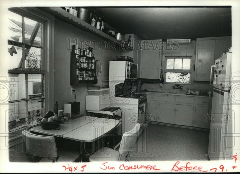 1979 Kitchen in West University Place home before remodel - Historic Images