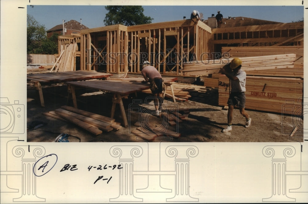 1992 Construction works build patio home on Nantucket in Houston - Historic Images