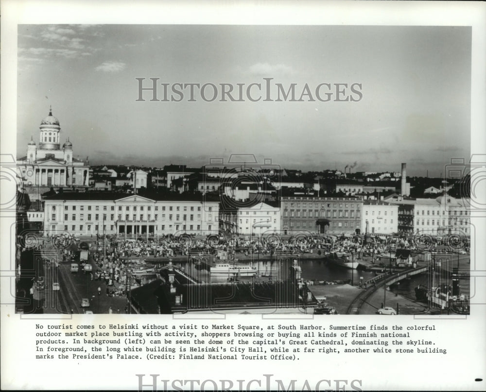 1988 Aerial view of Market Square and downtonw in Helsinki, Finland - Historic Images