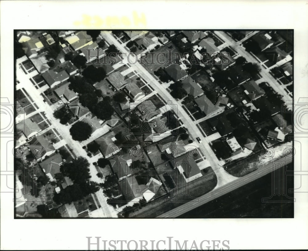 1985 Aerial view of neighborhood in southwest Houston - Historic Images