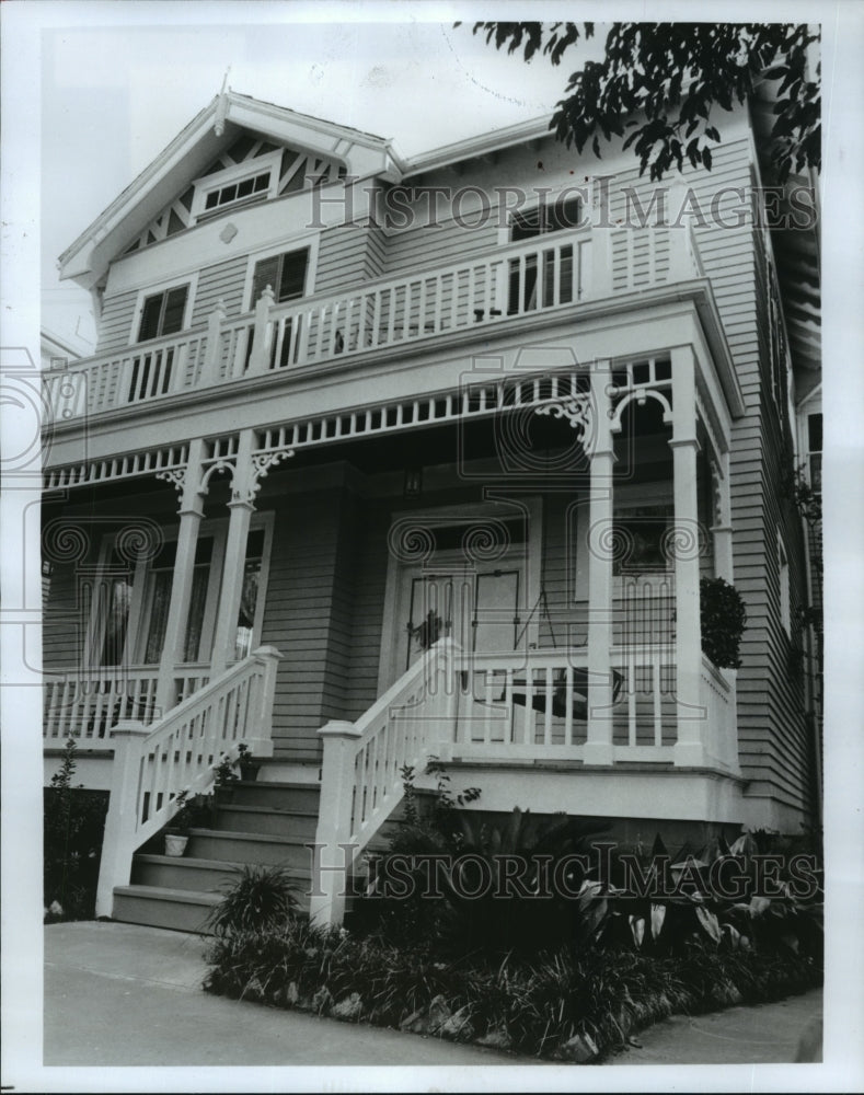 1985 Craftsman style 1907 Wansker Home in Galveston, TX on tour - Historic Images