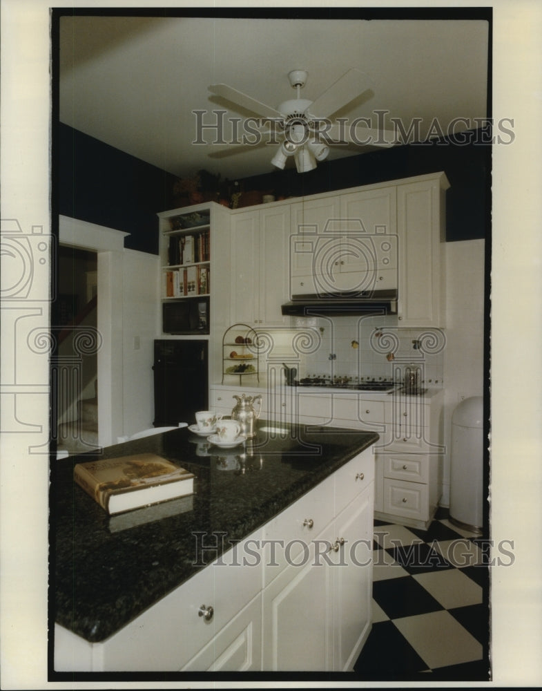 1992 Restored kitchen in 1912 Adams Home, 221 E 12th St., Houston - Historic Images