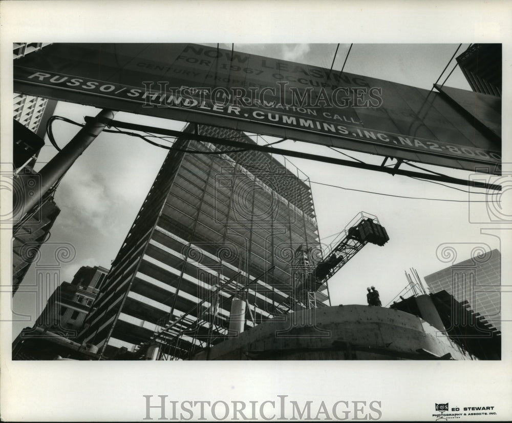 1967 Press Photo Construction of Houston Natural Gas Building - hca28933 - Historic Images