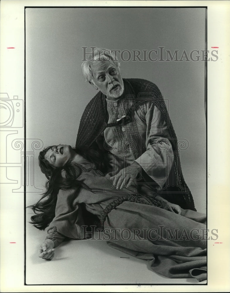 1980 Dan O&#39;Herlihy in &quot;King Lear&quot; at Houston Shakespeare Festival - Historic Images