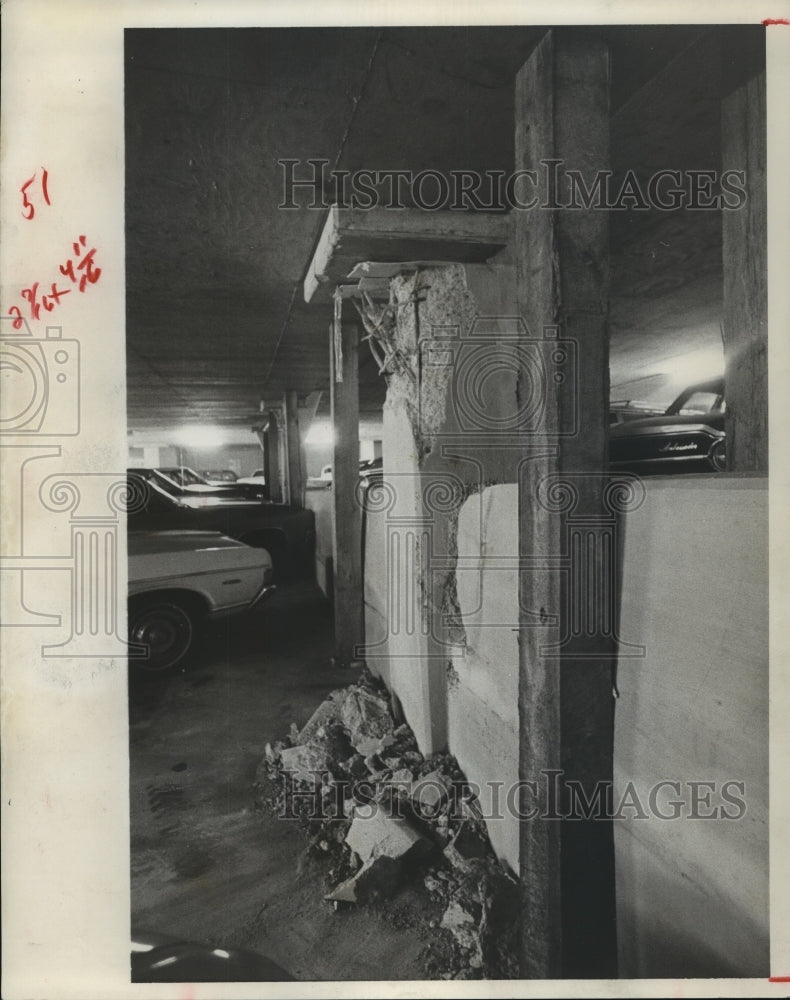 1970 Rubble inside Houston Civic Center Parking Garage - Historic Images