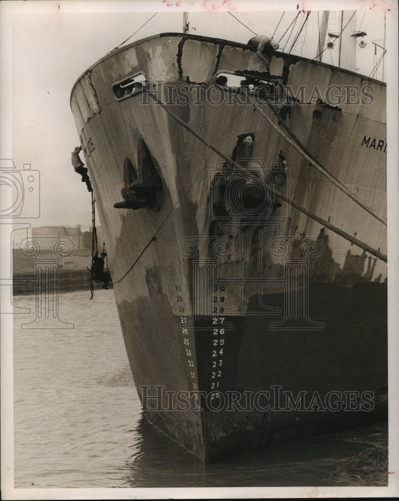 1960 Press Photo Large ship at the Houston Ship Channel - hca29587 - Historic Images