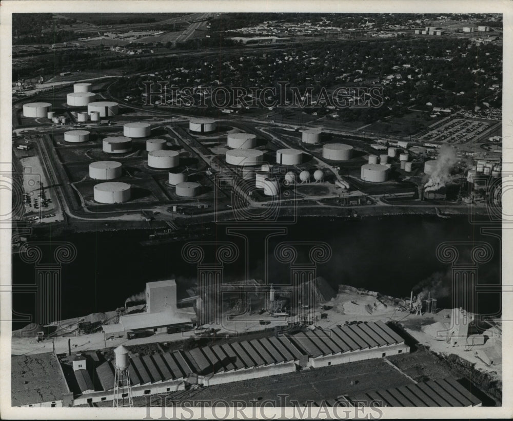 1967 Press Photo Aerial view of Houston Ship Channel area in Texas - hca29993 - Historic Images