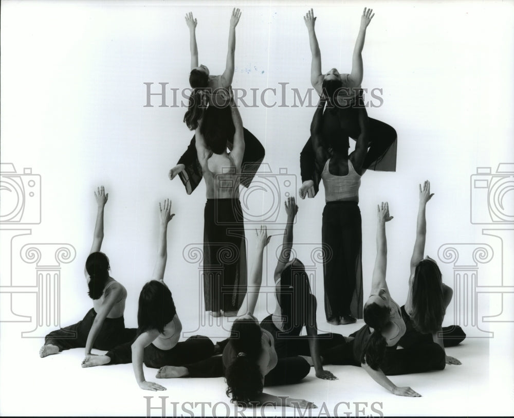1997 Dancers with the Houston Metropolitan Dance Center. - Historic Images