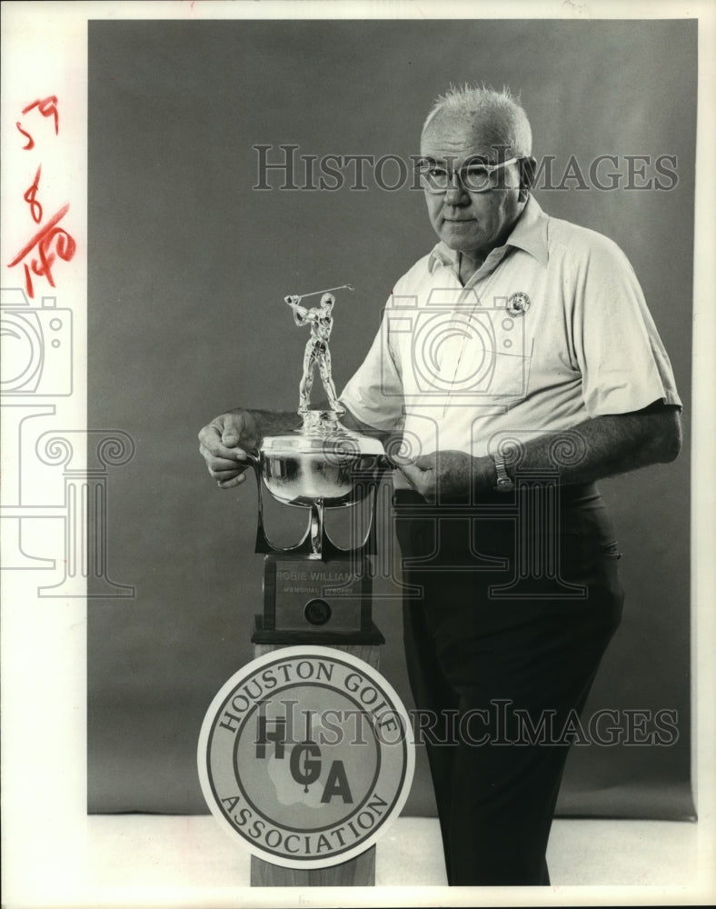 1979 Man with Houston Golf Association award - Historic Images